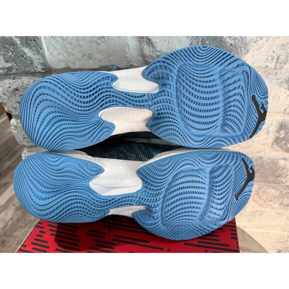Jordan 29 XX9 Low UNC Size 7.5 New in box Rare grail 828051-401 main image 5